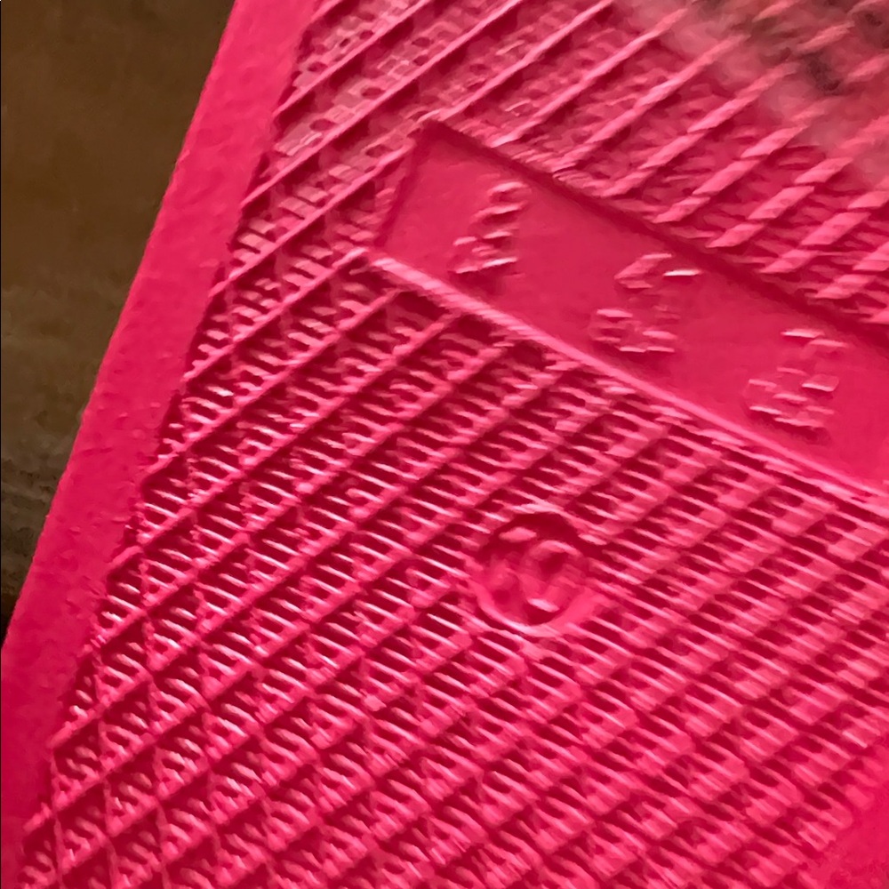 Betty Boop Hot Pink Slide Sandals with Character Logo - Picture 2 of 2